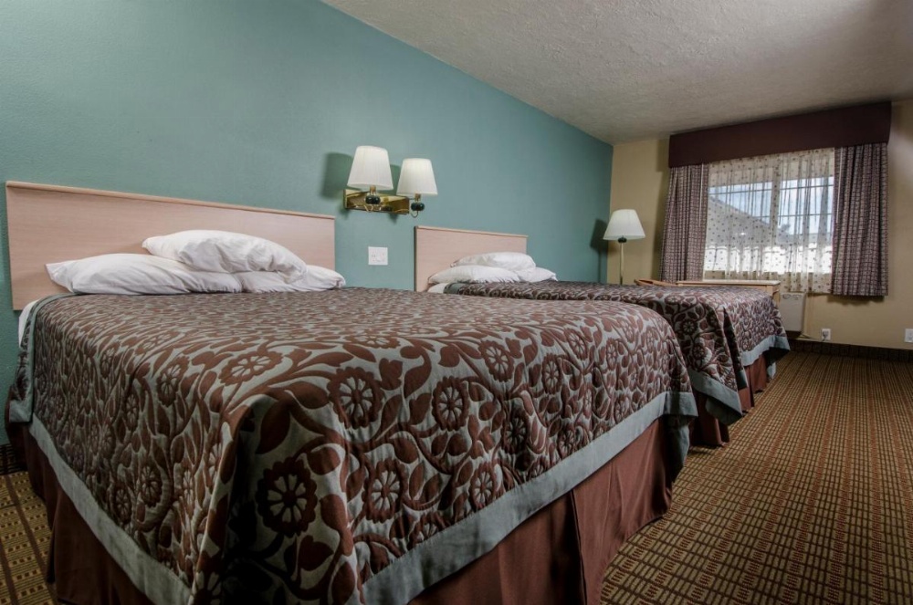 Days Inn by Wyndham Portland Central Image 11