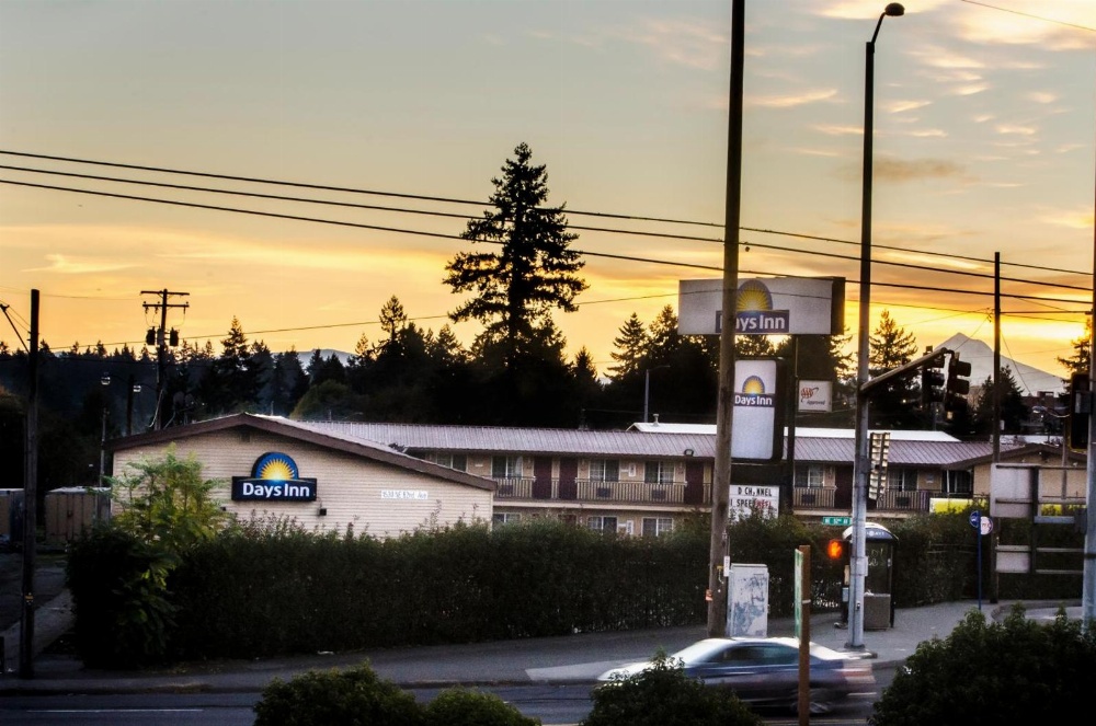 Days Inn by Wyndham Portland Central Main image